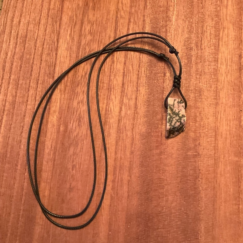 Beautiful Natural Stone Necklace adjustable from 20β to 36β BN